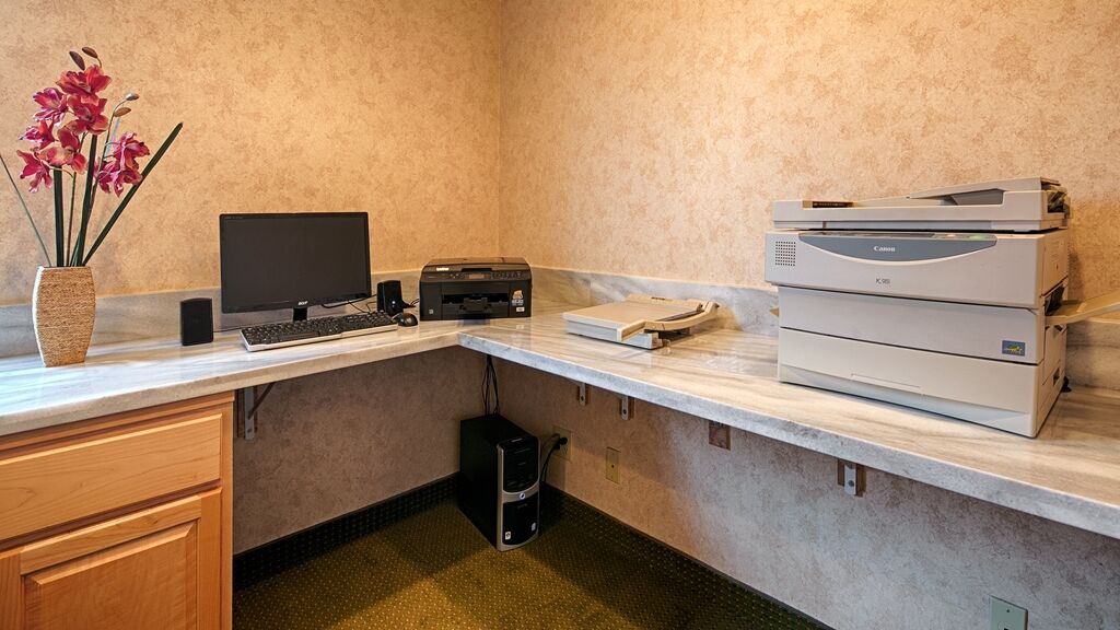 ベストウェスタン ホライゾン イン メドフォード 設備 写真